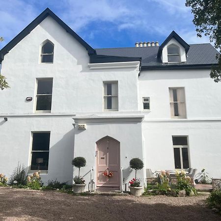Lynwood House Bed & Breakfast Коб Екстериор снимка