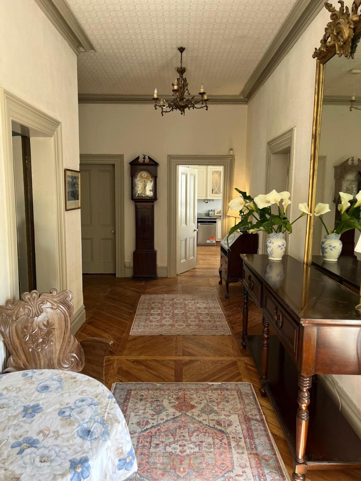 Lynwood House Bed & Breakfast Коб Екстериор снимка