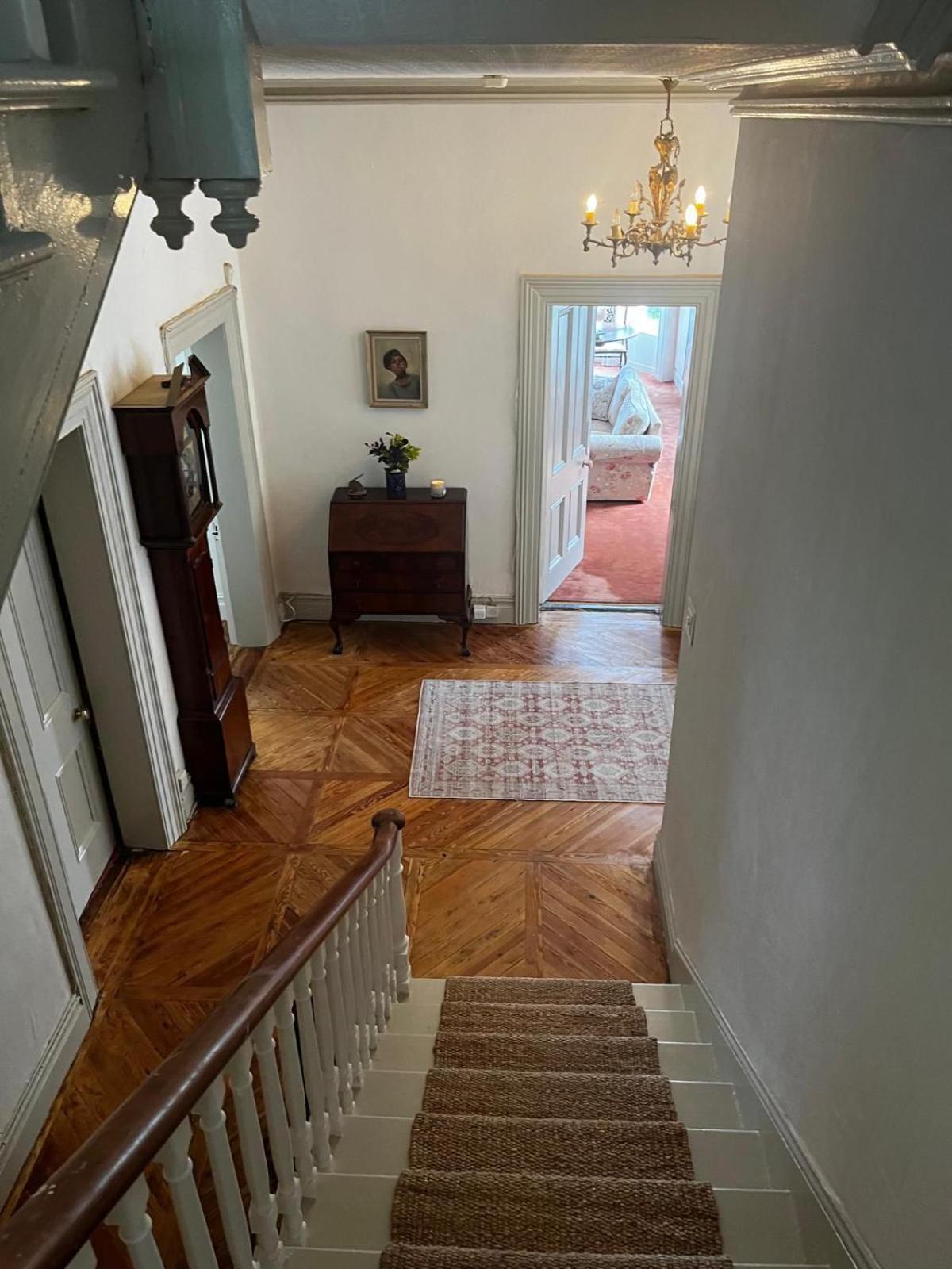 Lynwood House Bed & Breakfast Коб Екстериор снимка